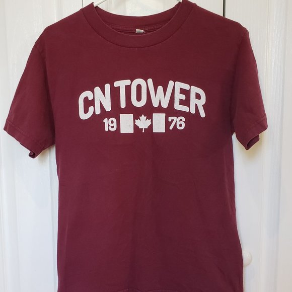VINTAGE 1976  CN TOWER T-SHIRT - Picture 1 of 4
